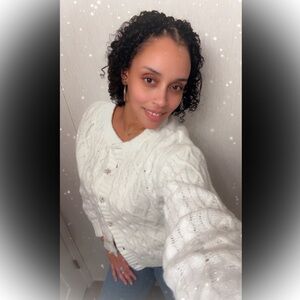 Meet your Posher, Alana